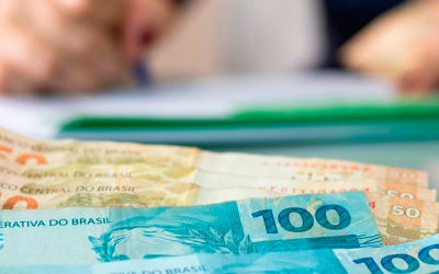 Entenda como funciona o adiantamento do 13º salário